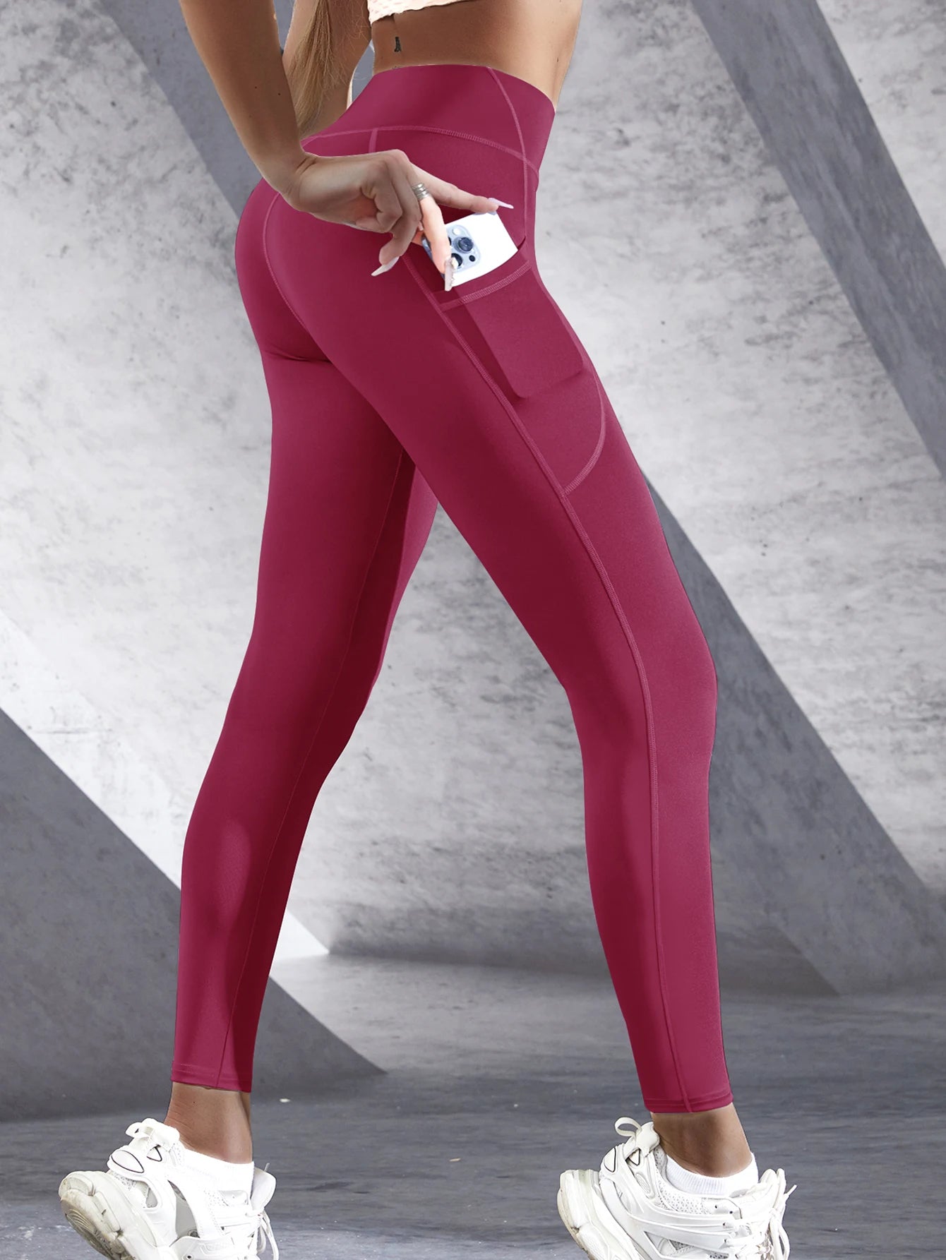 Ultimate Fit: High-Waist Leggings with Pockets for Power Moves